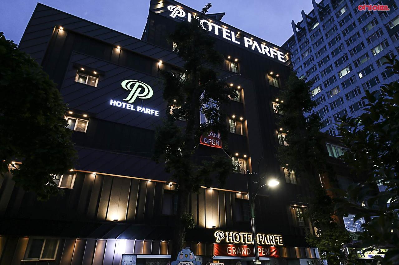 Hotel Parfe Чхонан Экстерьер фото